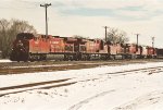 Westbound manifest eases throiugh the junction